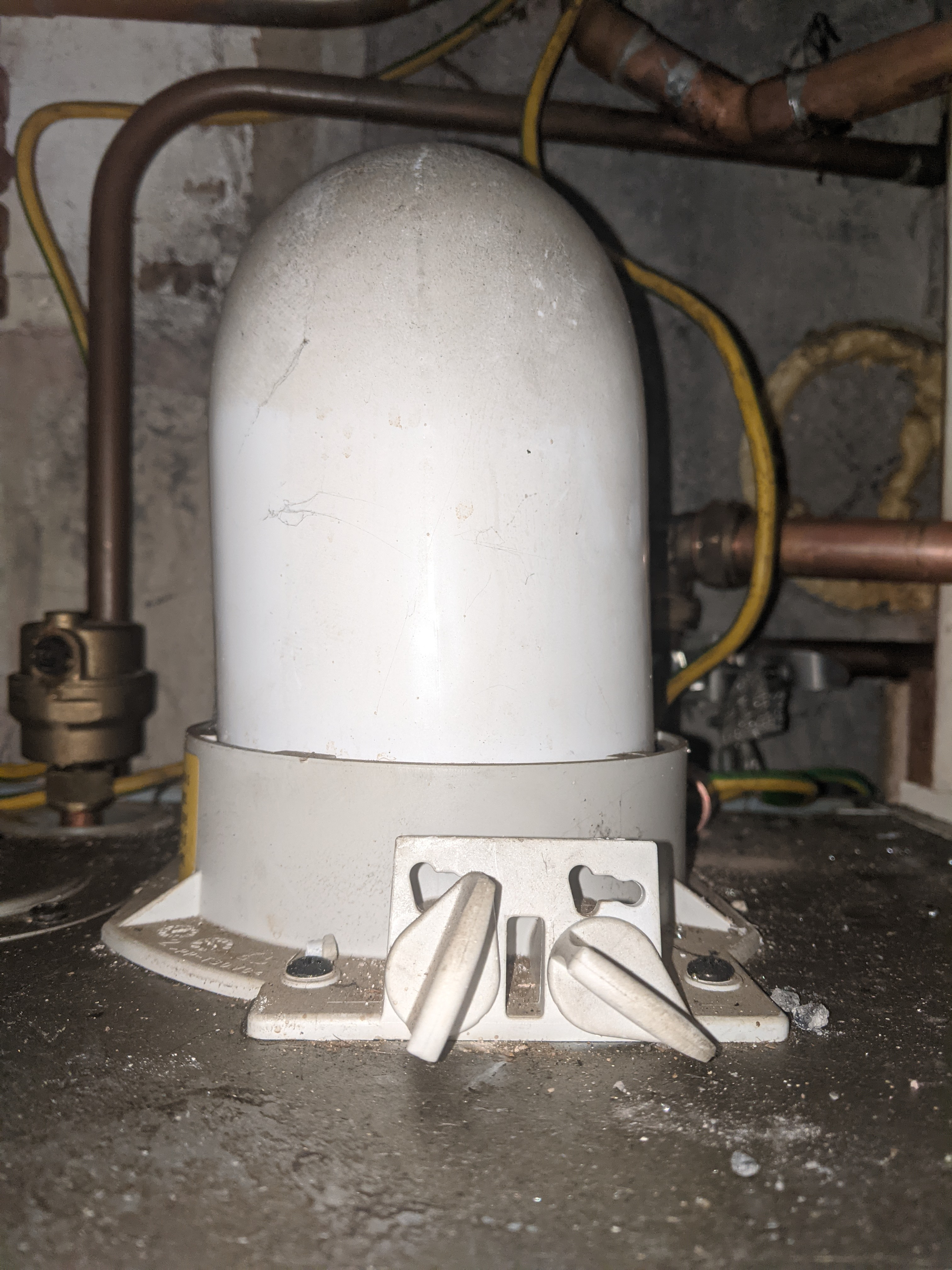 Image: https://us-noi.v-cdn.net/6031891/uploads/editor/6j/nwenrldg00p6.jpg