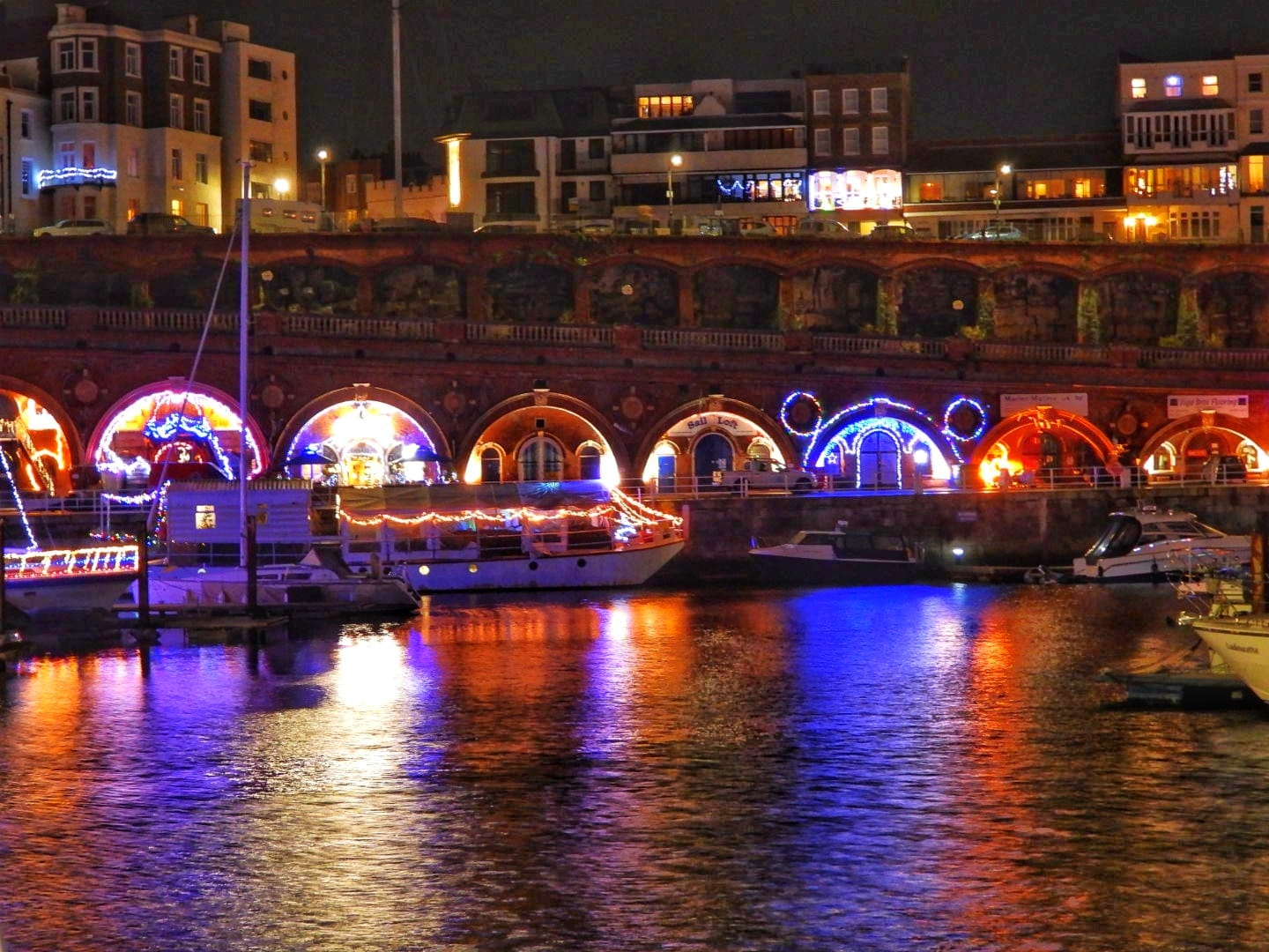 Image: https://us-noi.v-cdn.net/6031891/uploads/editor/vu/ci0c730iq7a4.jpg