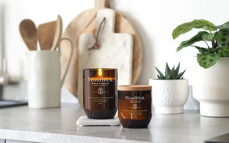 E 28/08 (MD) Win a WoodWick ReNew Candle Bundle Worth Over £180